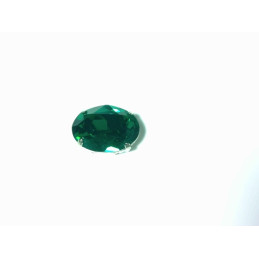 蛋型爪鑽-祖母綠(Emerald)